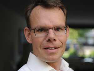 IDH aquaculture director challenges major foundations