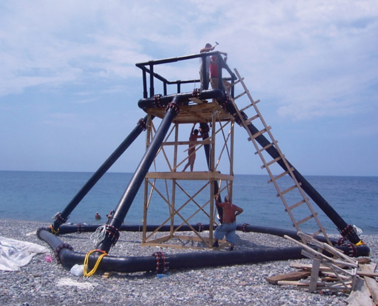 Article image for Small-scale, submersible fish cages suitable for developing economies