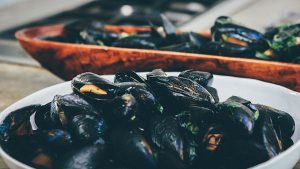 Can a genomic chip in Galician mussels lead to improved seafood traceability?