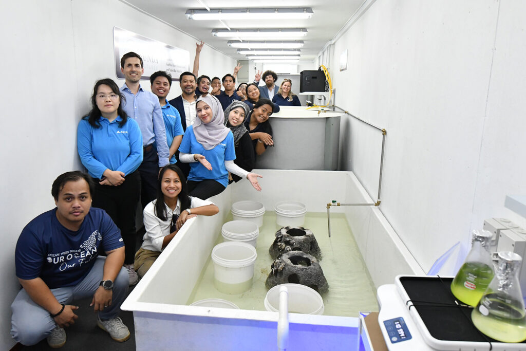 Article image for Biofilter in a box: Startup’s solution cleans aquaculture wastewater enough to farm oysters in it